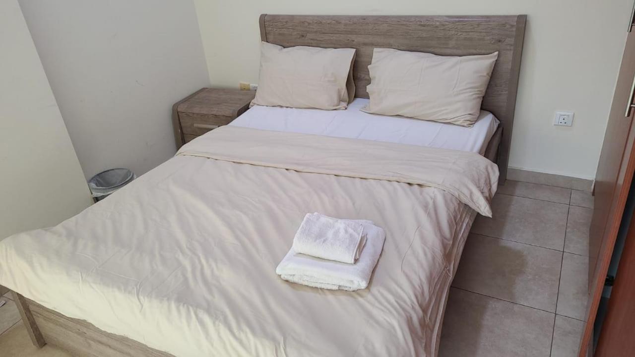 Апартаменты Cozy 2Bhk Near To Dmcc Metro Station -505 Дубай Экстерьер фото