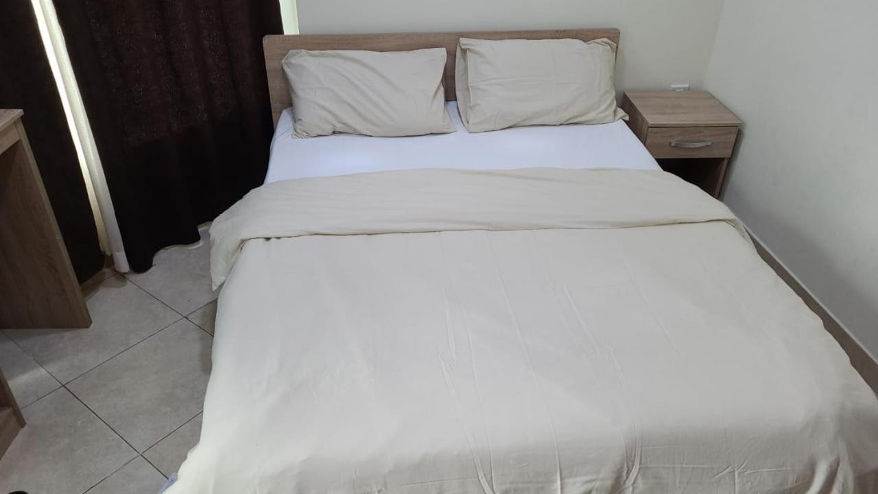 Апартаменты Cozy 2Bhk Near To Dmcc Metro Station -505 Дубай Экстерьер фото