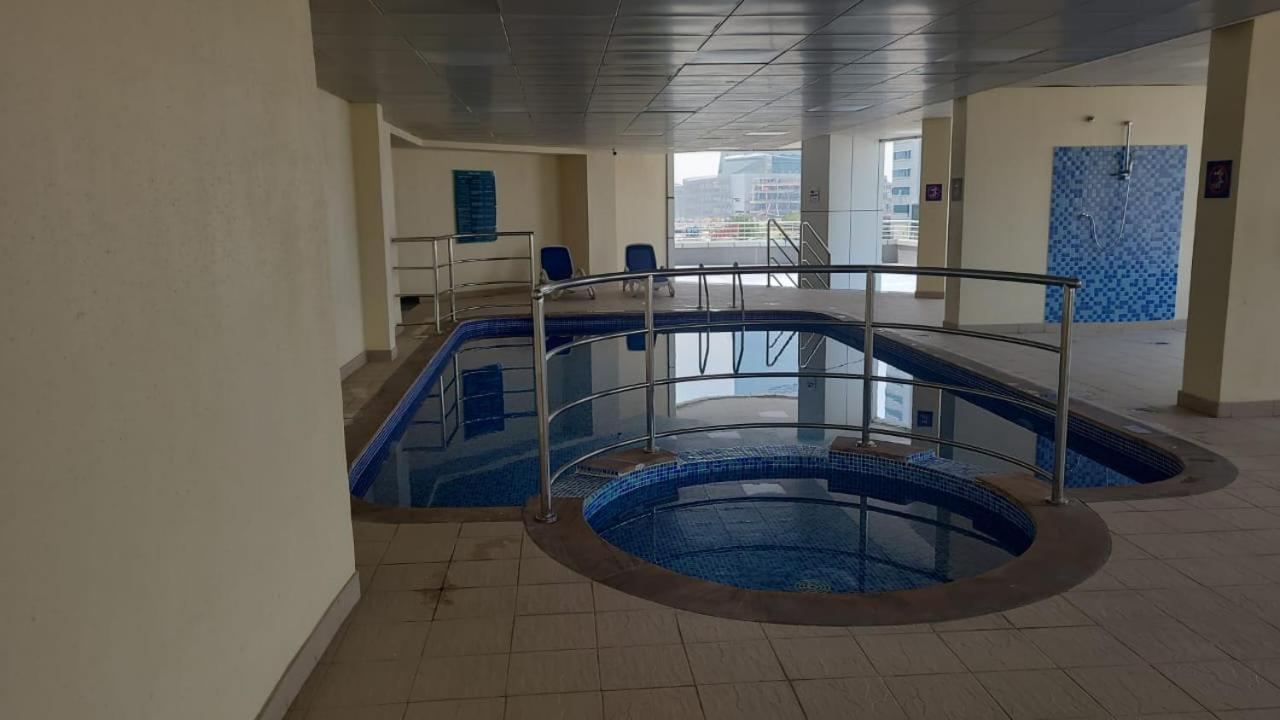 Апартаменты Cozy 2Bhk Near To Dmcc Metro Station -505 Дубай Экстерьер фото